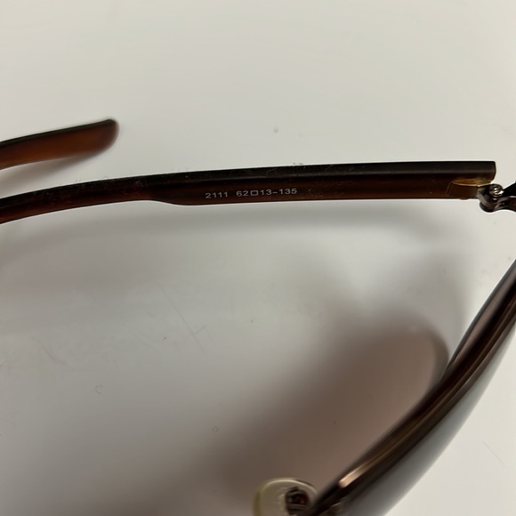 Louis Vuitton aviator sunglasses great condition worn few times unisex - Picture 3 of 5
